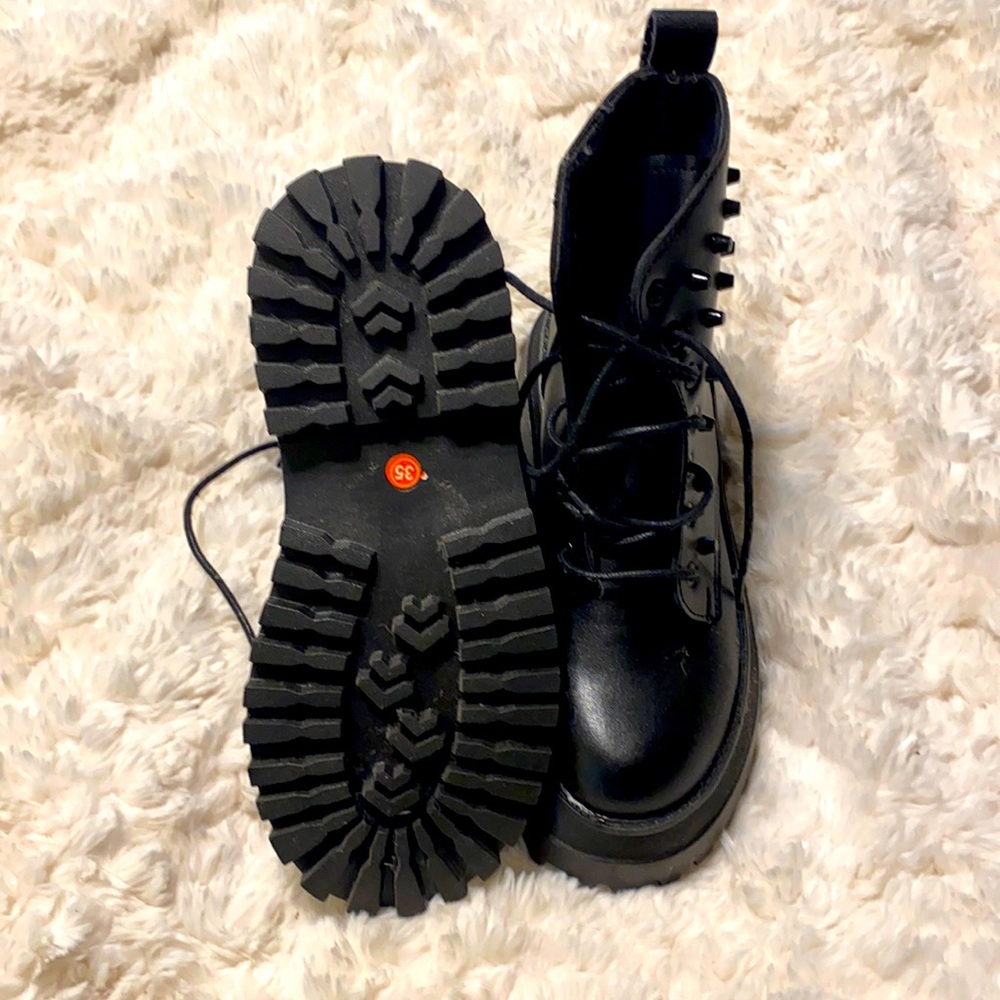 Women’s Black Lace Up Boots